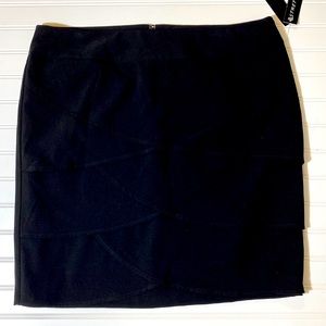 B-Design Stretch Scallop Design Skirt